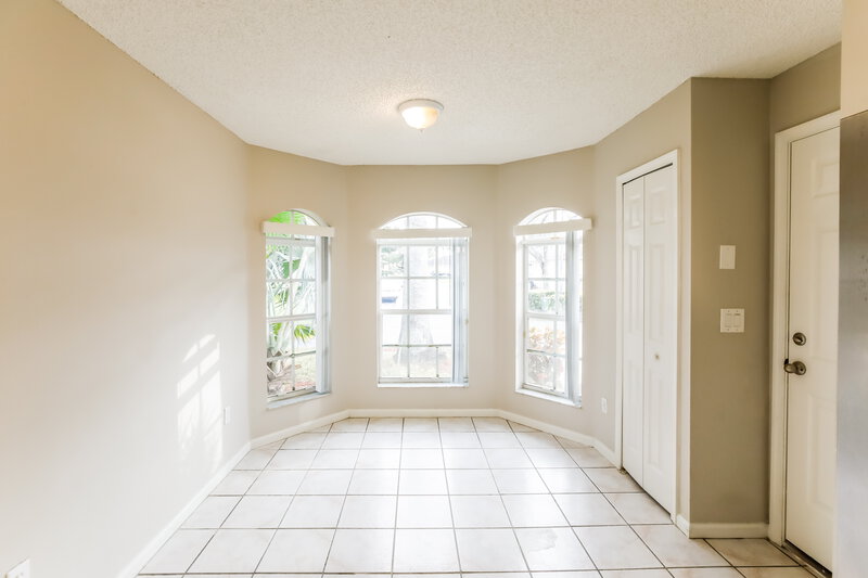 2,395/Mo, 530 SE 18th Ln Homestead, FL 33033 Dining Room View