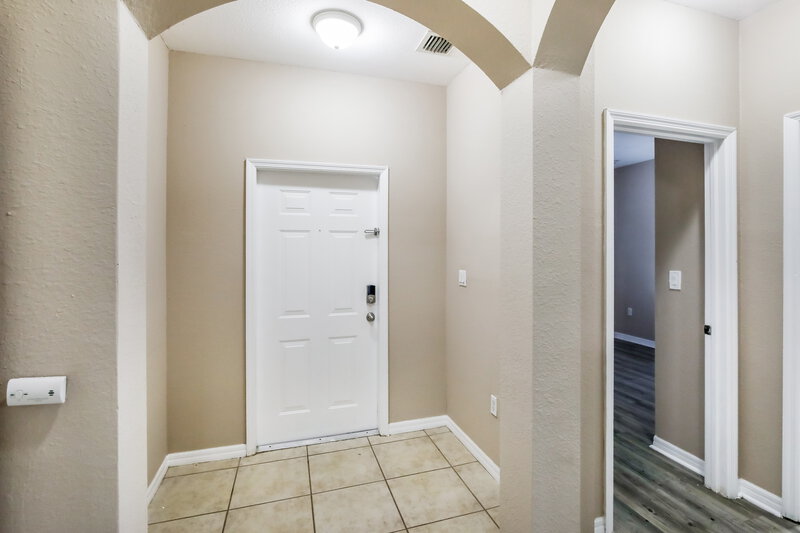 2,860/Mo, 10821 SW 232nd St Miami, FL 33170 Foyer View