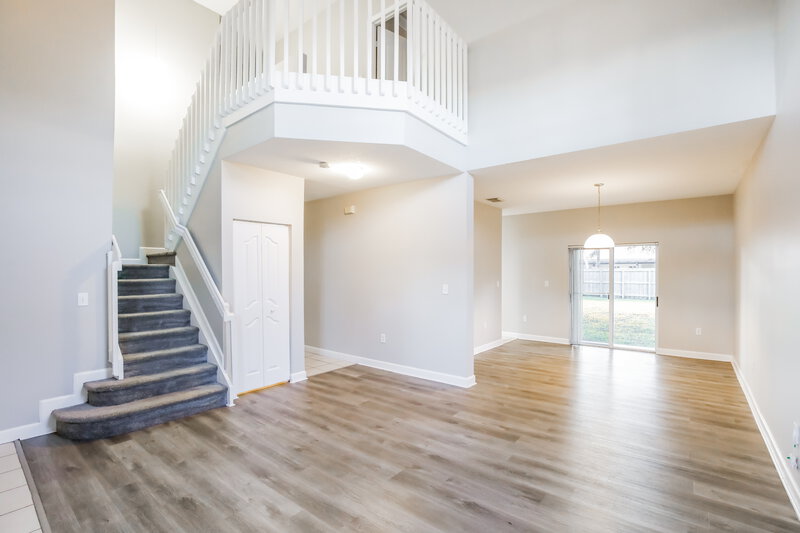 2,570/Mo, 1260 NE 42nd Ave Homestead, FL 33033 Living Room View