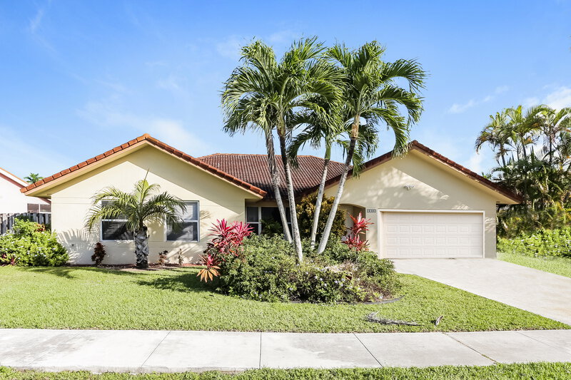 4,950/Mo, 1703 Egret Rd Homestead, FL 33035 External View