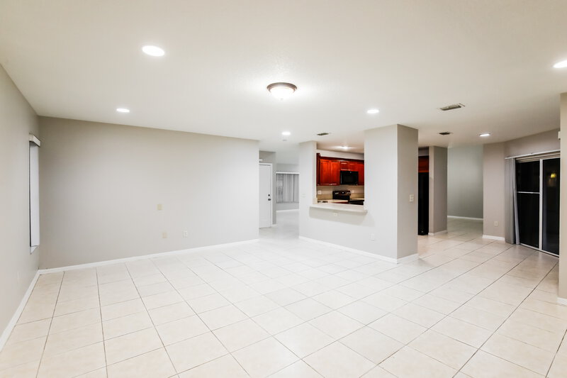 3,510/Mo, 1703 Egret Rd Homestead, FL 33035 Family Room View 2