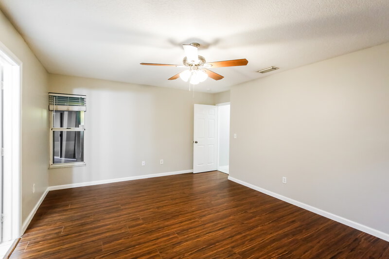 3,510/Mo, 1703 Egret Rd Homestead, FL 33035 Main Bedroom View 2