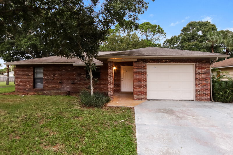 1,925/Mo, 955 34th Ave SW Vero Beach, FL 32968 External View
