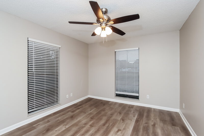 1,925/Mo, 955 34th Ave SW Vero Beach, FL 32968 Bedroom View 2