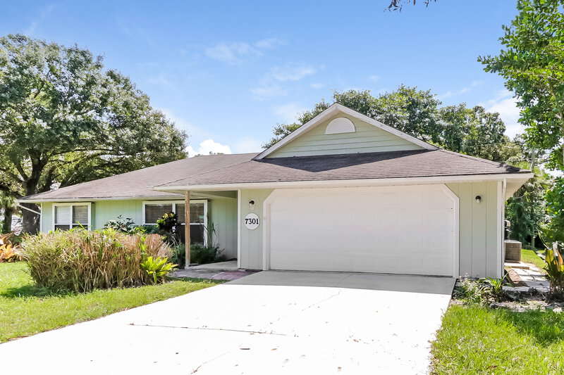 2,150/Mo, 7301 Plumosa Ln Fort Pierce, FL 34951 Front View