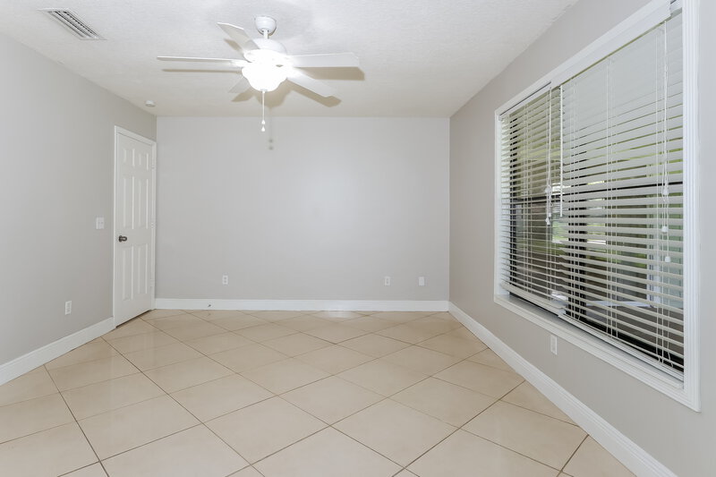 2,150/Mo, 7301 Plumosa Ln Fort Pierce, FL 34951 Living Room View