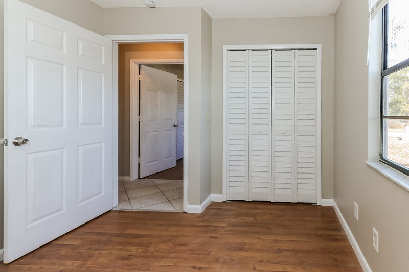 2,115/Mo, 552 SW Badger Terrace Port St Lucie, FL 34953 Bedroom View