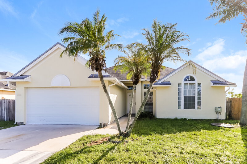 2,220/Mo, 801 SW Bayshore Blvd Port St Lucie, FL 34983 External View