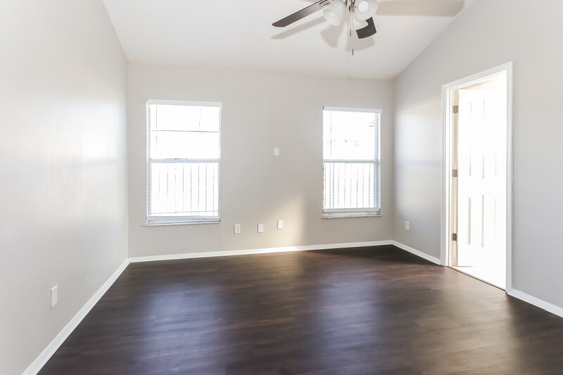 2,220/Mo, 801 SW Bayshore Blvd Port St Lucie, FL 34983 Main Bedroom View