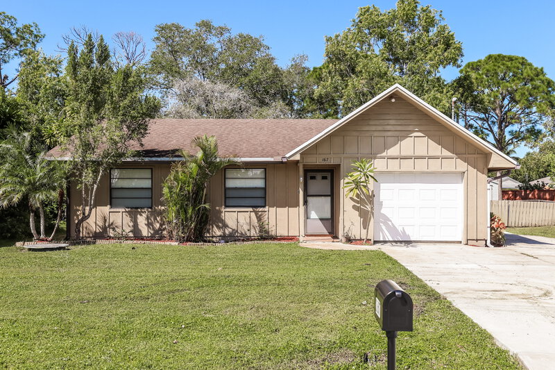 1,965/Mo, 167 NE Twylite Terrace Port St Lucie, FL 34983 External View