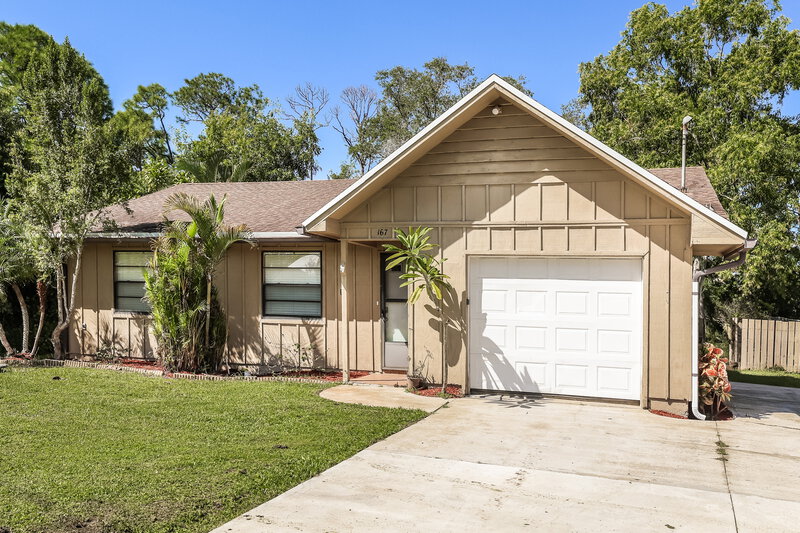 1,965/Mo, 167 NE Twylite Terrace Port St Lucie, FL 34983 Front View 2