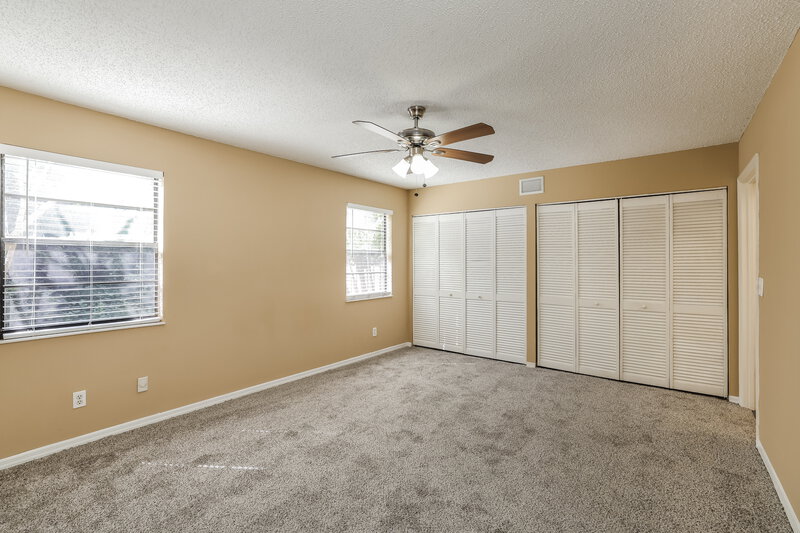 1,965/Mo, 167 NE Twylite Terrace Port St Lucie, FL 34983 Main Bedroom View 2