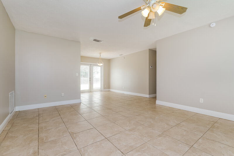 2,190/Mo, 357 NW Hibiscus St Port St Lucie, FL 34983 Living Room View