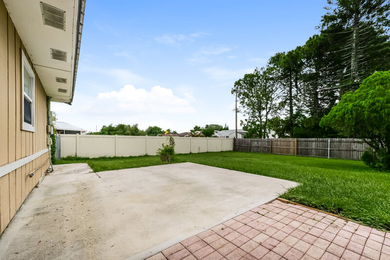 2,190/Mo, 357 NW Hibiscus St Port St Lucie, FL 34983 Exterior View