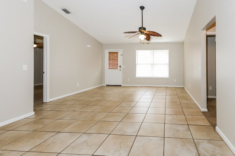 2,510/Mo, 237 SW Pisces Terrace Port St Lucie, FL 34984 Living Room View