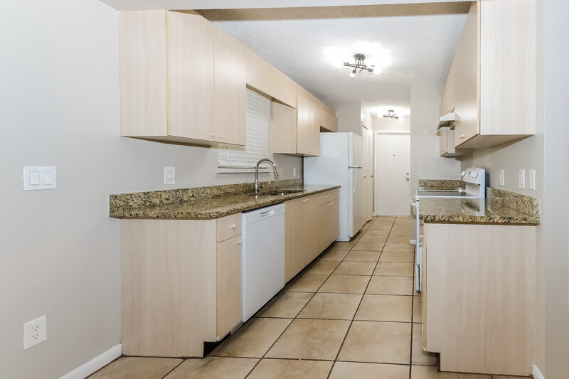 2,510/Mo, 237 SW Pisces Terrace Port St Lucie, FL 34984 Kitchen View