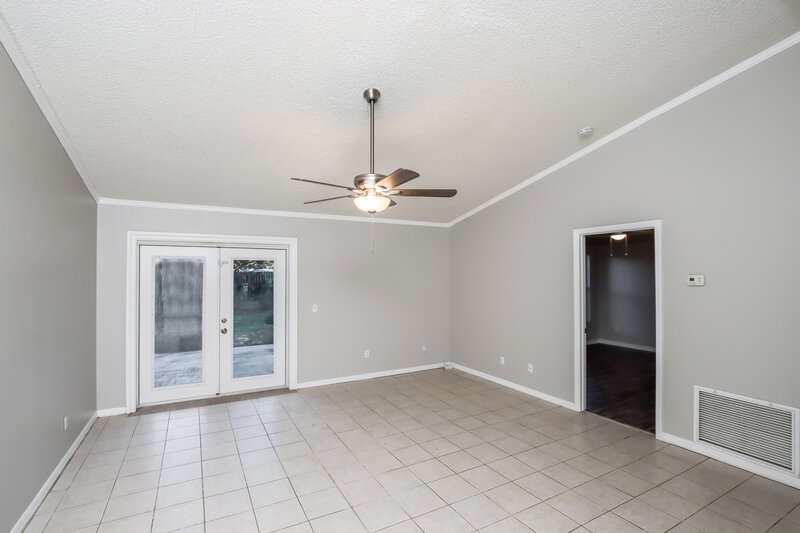 2,090/Mo, 108 Osceola Ave Sebastian, FL 32958 Living Room View