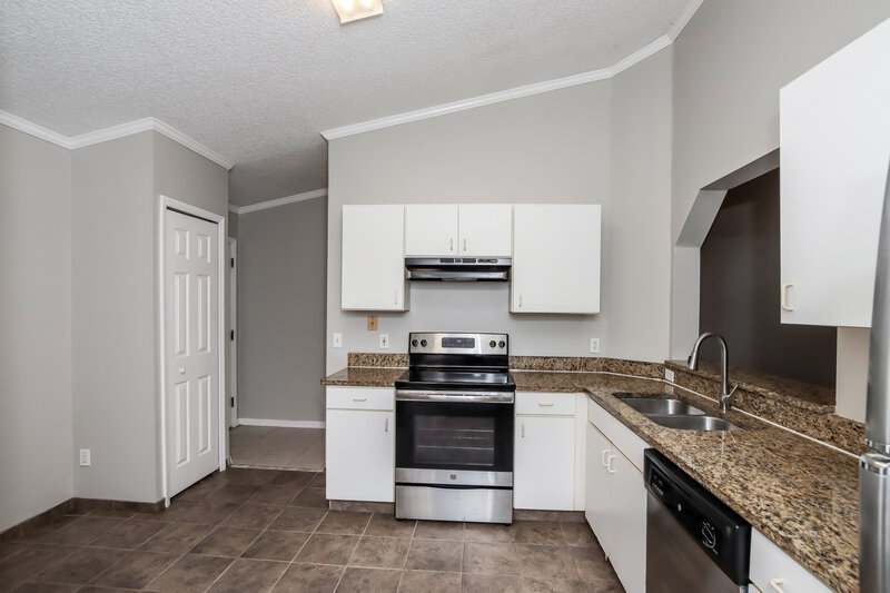 2,090/Mo, 108 Osceola Ave Sebastian, FL 32958 Kitchen View 3