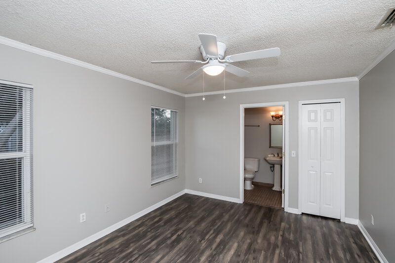 2,090/Mo, 108 Osceola Ave Sebastian, FL 32958 Main Bedroom View