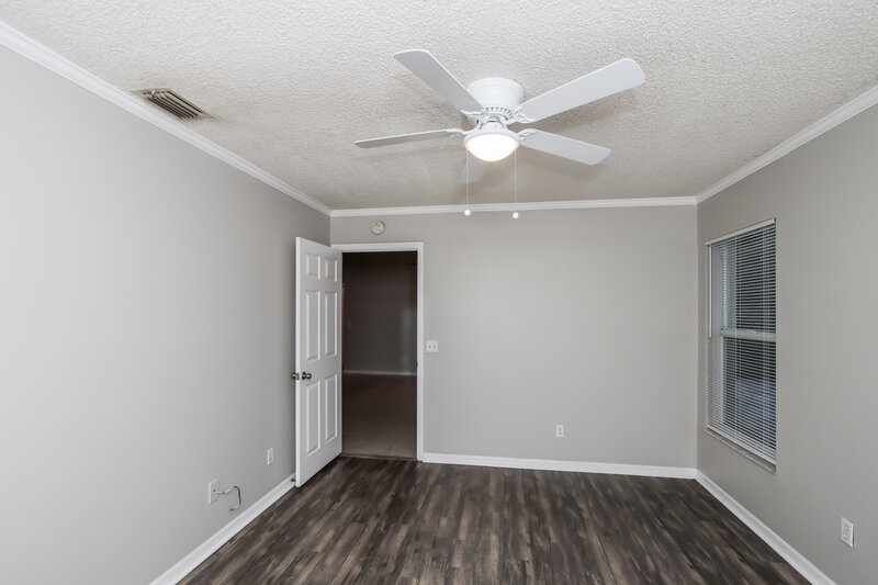 2,090/Mo, 108 Osceola Ave Sebastian, FL 32958 Main Bedroom View 2