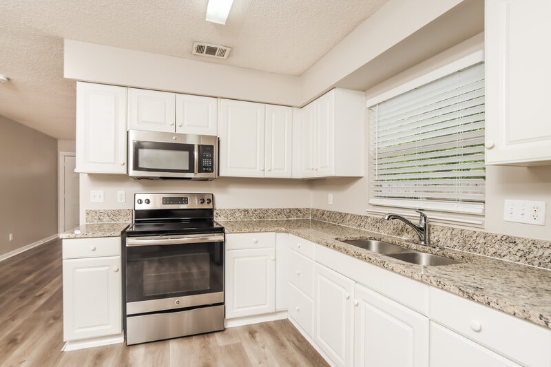 1,790/Mo, 9285 101st Ave Vero Beach, FL 32967 Misc View 5