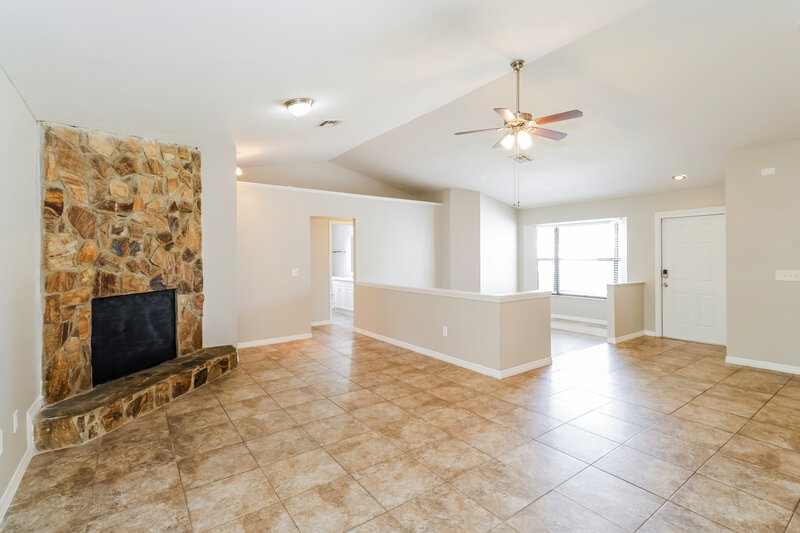 2,015/Mo, 1181 Barber St Sebastian, FL 32958 Living Room View