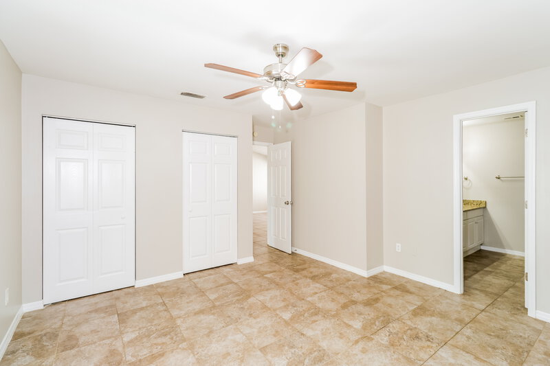 2,015/Mo, 1181 Barber St Sebastian, FL 32958 Main Bedroom View