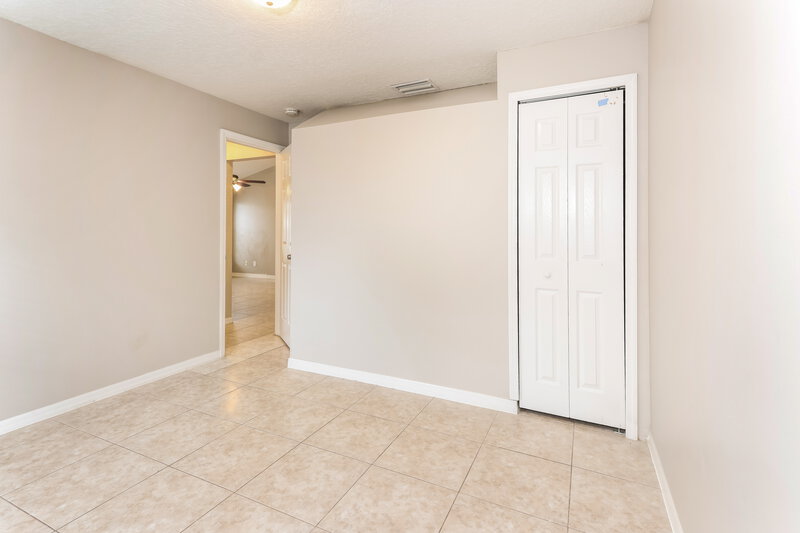 1,835/Mo, 1535 18th Ave SW Vero Beach, FL 32962 Bedroom View 2