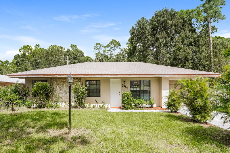 2,025/Mo, 2944 6th St SW Vero Beach, FL 32968 External View