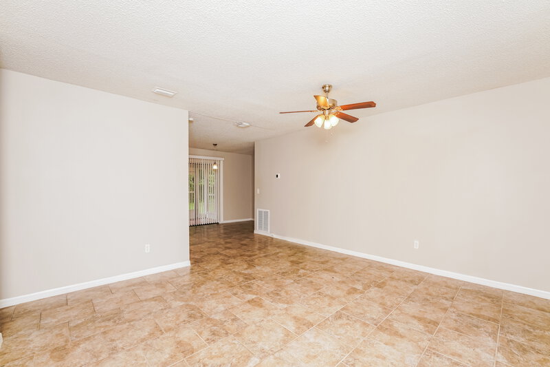 2,025/Mo, 2944 6th St SW Vero Beach, FL 32968 Living Room View