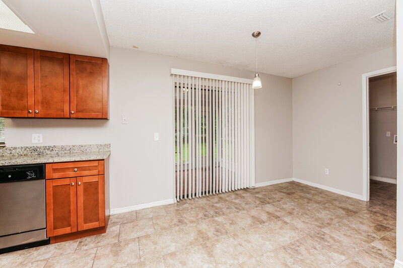 2,025/Mo, 2944 6th St SW Vero Beach, FL 32968 Dining Room View