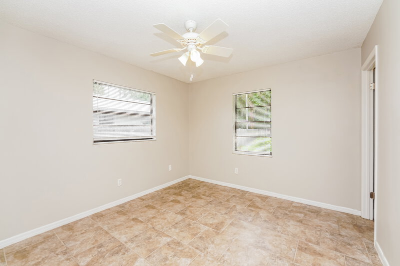 2,025/Mo, 2944 6th St SW Vero Beach, FL 32968 Main Bedroom View 2