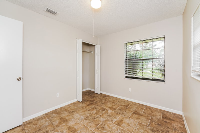 2,025/Mo, 2944 6th St SW Vero Beach, FL 32968 Bedroom View 2