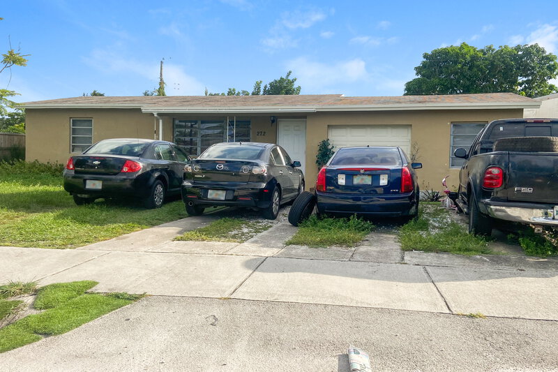 1,865/Mo, 272 NE 45TH CT Deerfield Beach, FL 33064 External View