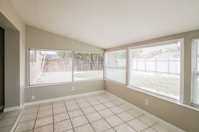 2,880/Mo, 2643 Nassau Dr Miramar, FL 33023 Sun Room View