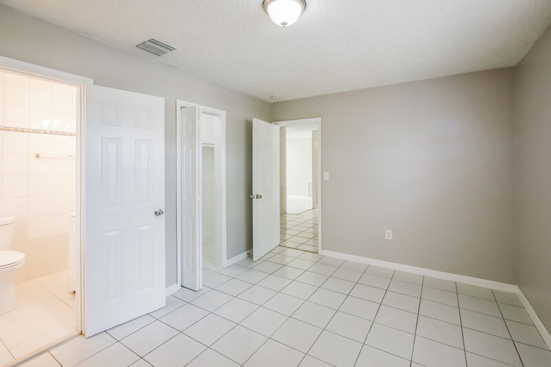 2,880/Mo, 2643 Nassau Dr Miramar, FL 33023 Main Bedroom View 2