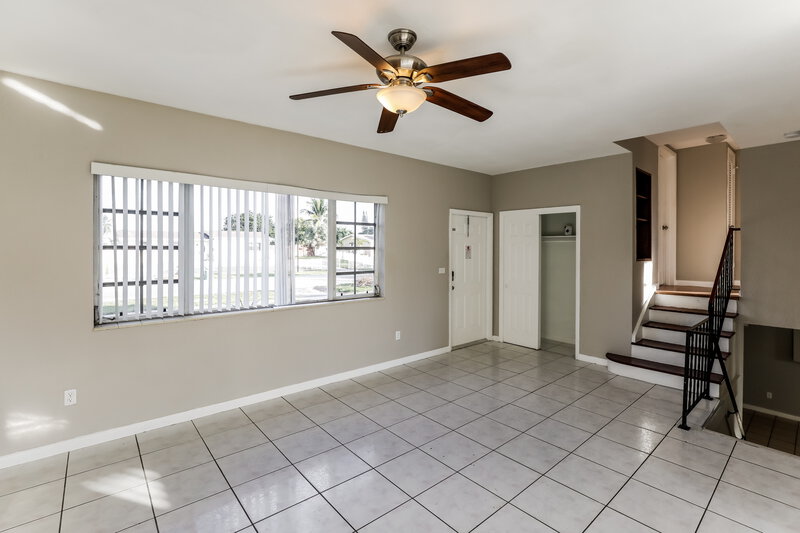 3,120/Mo, 19820 NW 12th Ave Miami Gardens, FL 33169 Living Room View 2