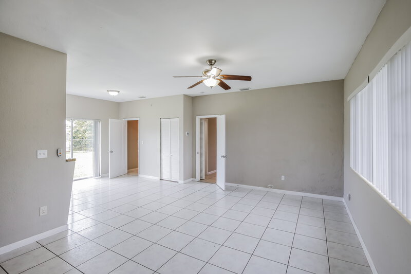 2,890/Mo, 19820 NW 12th Ave Miami Gardens, FL 33169 Living Room View 3