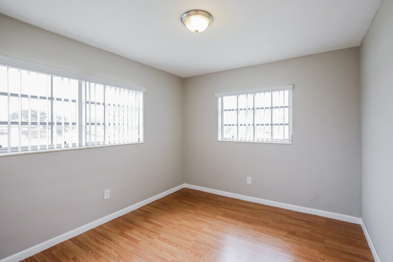 2,890/Mo, 19820 NW 12th Ave Miami Gardens, FL 33169 Main Bedroom View 2