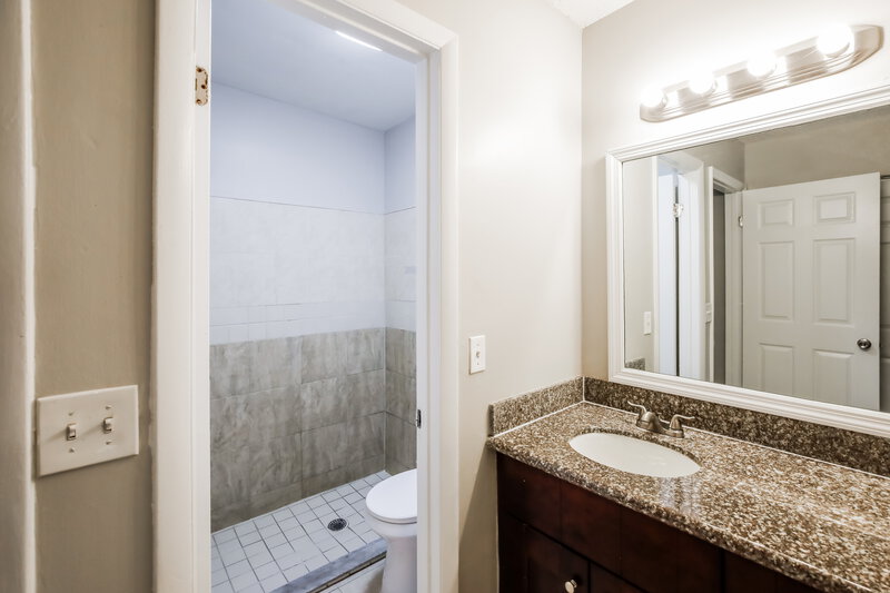 2,185/Mo, 265 Palmetto Court Jupiter, FL 33458 Bathroom View