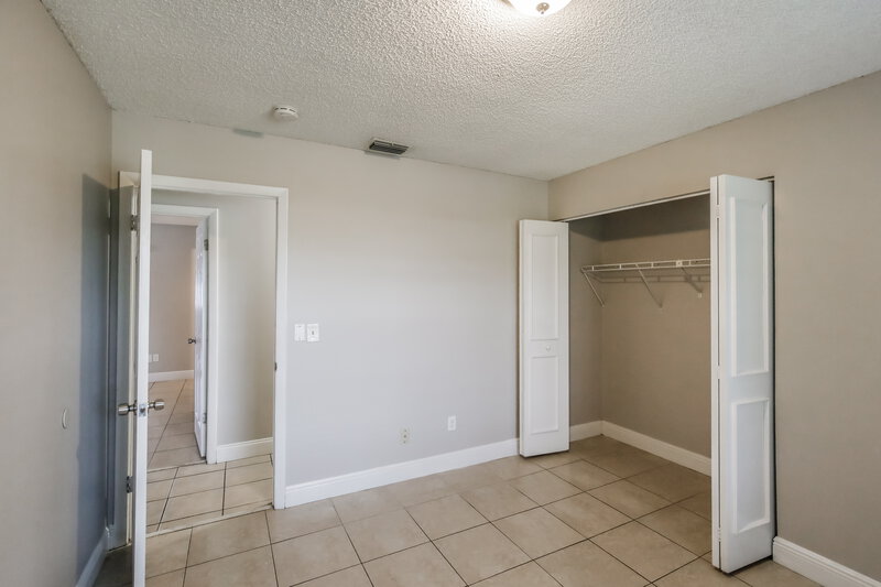 2,615/Mo, 200 Cordoba Circle Royal Palm Beach, FL 33411 Bedroom View