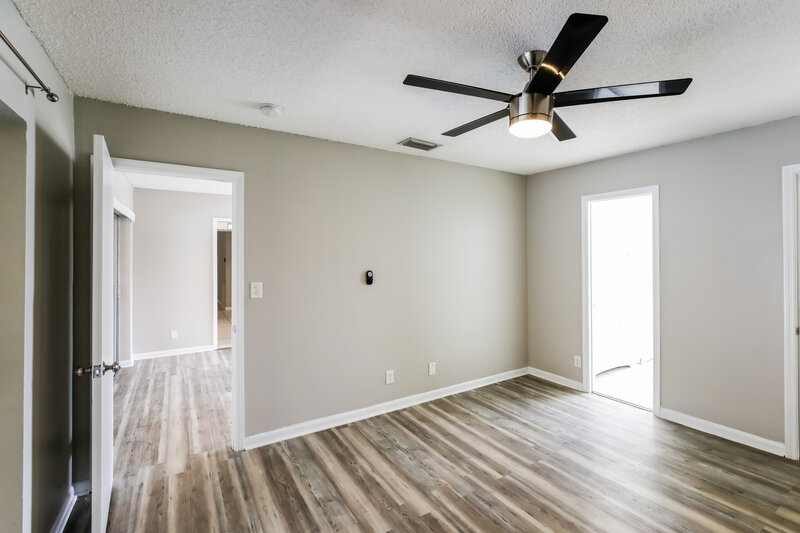 3,210/Mo, 7401 Nw 84 St Tamarac, FL 33321 Main Bedroom View 2
