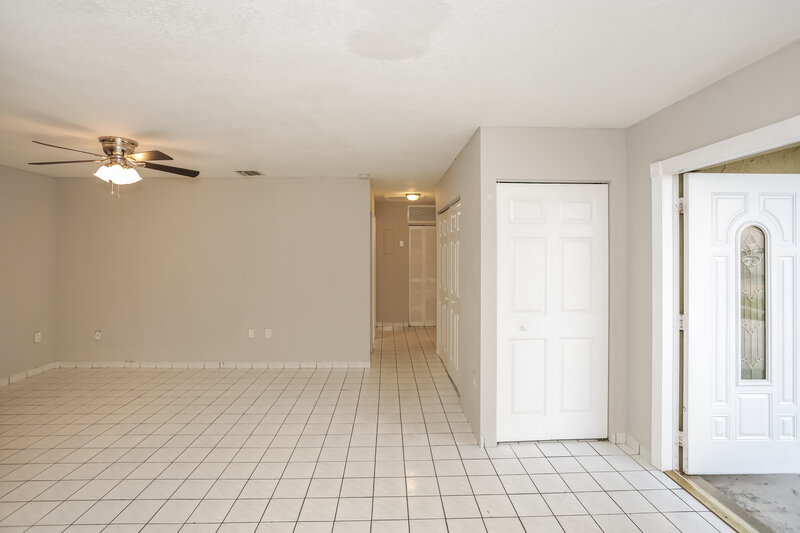 3,390/Mo, 12340 SW 207th Ter Miami, FL 33177 Living Room View