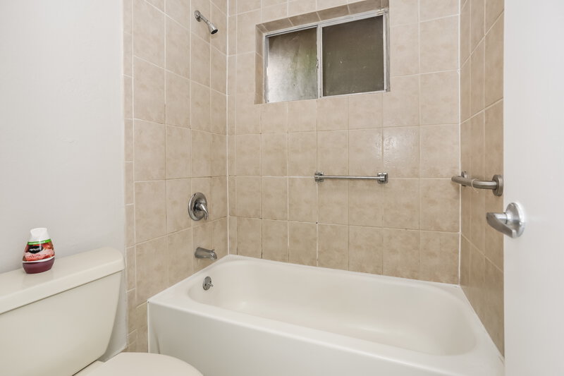 3,390/Mo, 12340 SW 207th Ter Miami, FL 33177 Bathroom View