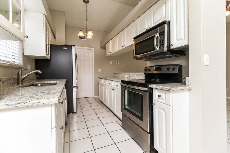 2,670/Mo, 1468 Ryan Lane Royal Palm Beach, FL 33411 Kitchen View