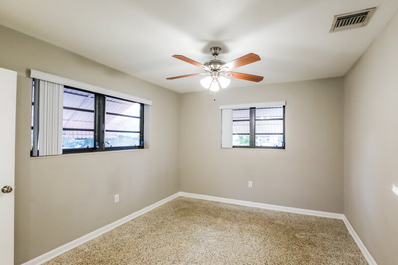 2,645/Mo, 19101 SW 89 CT Cutler Bay, FL 33157 Main Bedroom View