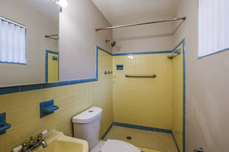 2,645/Mo, 19101 SW 89 CT Cutler Bay, FL 33157 Main Bathroom View