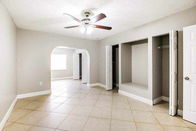 2,510/Mo, 19233 Sw 121st Ct Miami, FL 33177 Main Bedroom View