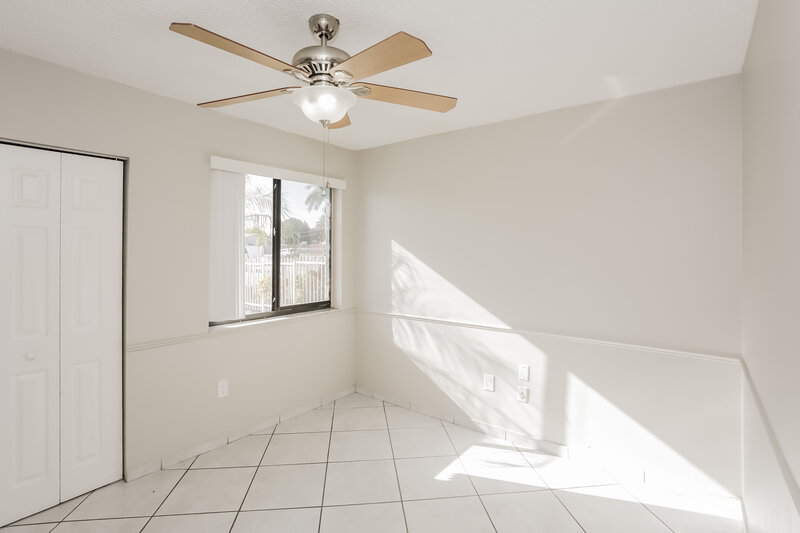 2,510/Mo, 19233 Sw 121st Ct Miami, FL 33177 Bedroom View 4