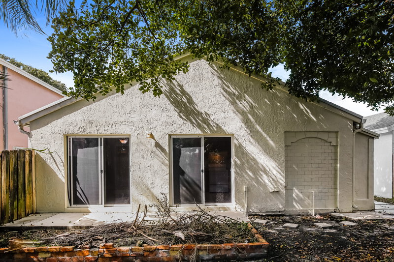 2,310/Mo, 4430 SW 72nd Way Davie, FL 33314 Misc View 14